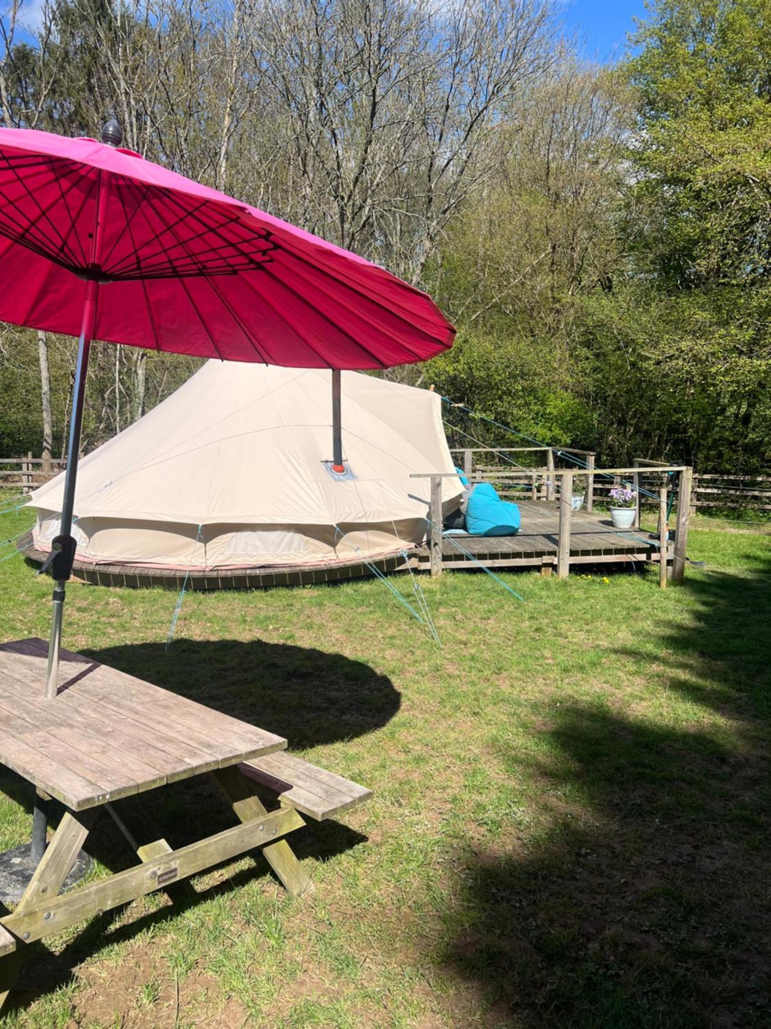Swallows Oast Glamping 塞得利斯坎贝 外观 照片
