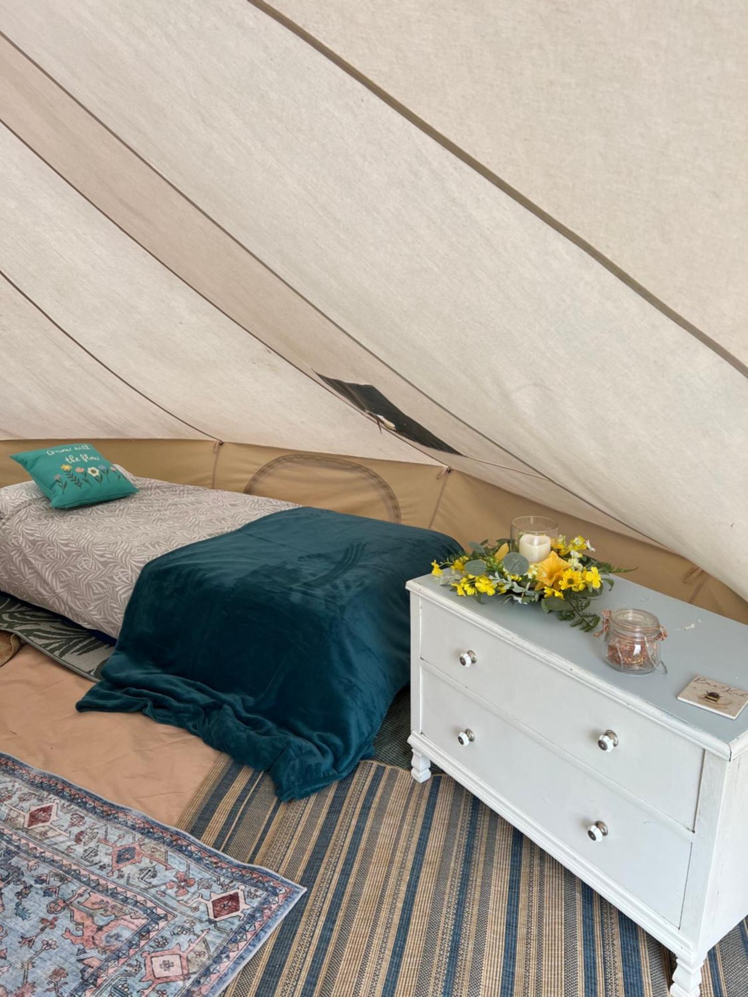 Swallows Oast Glamping 塞得利斯坎贝 外观 照片